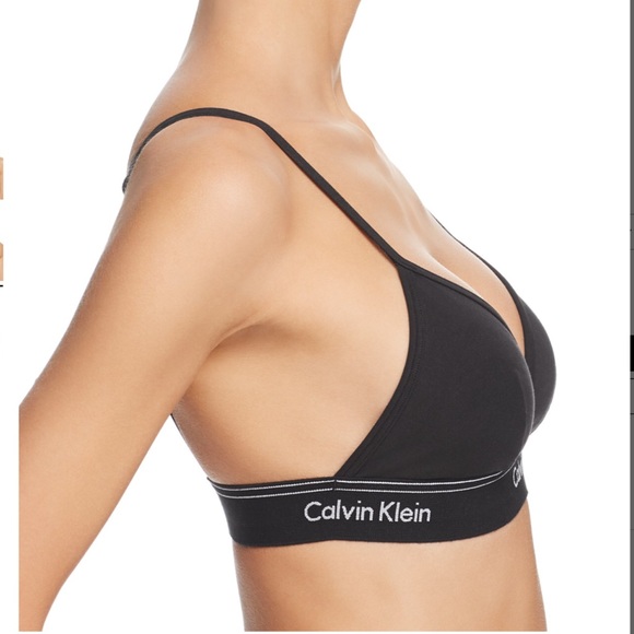 Calvin Klein Heritage Triangle Bra & Panties Set - Picture 7 of 8